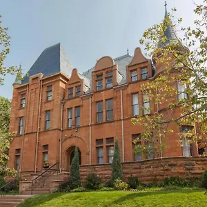 https://patterson-inn.seedenverhotels.com