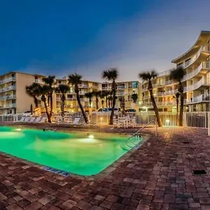 Resort Sea Dip, Daytona Beach